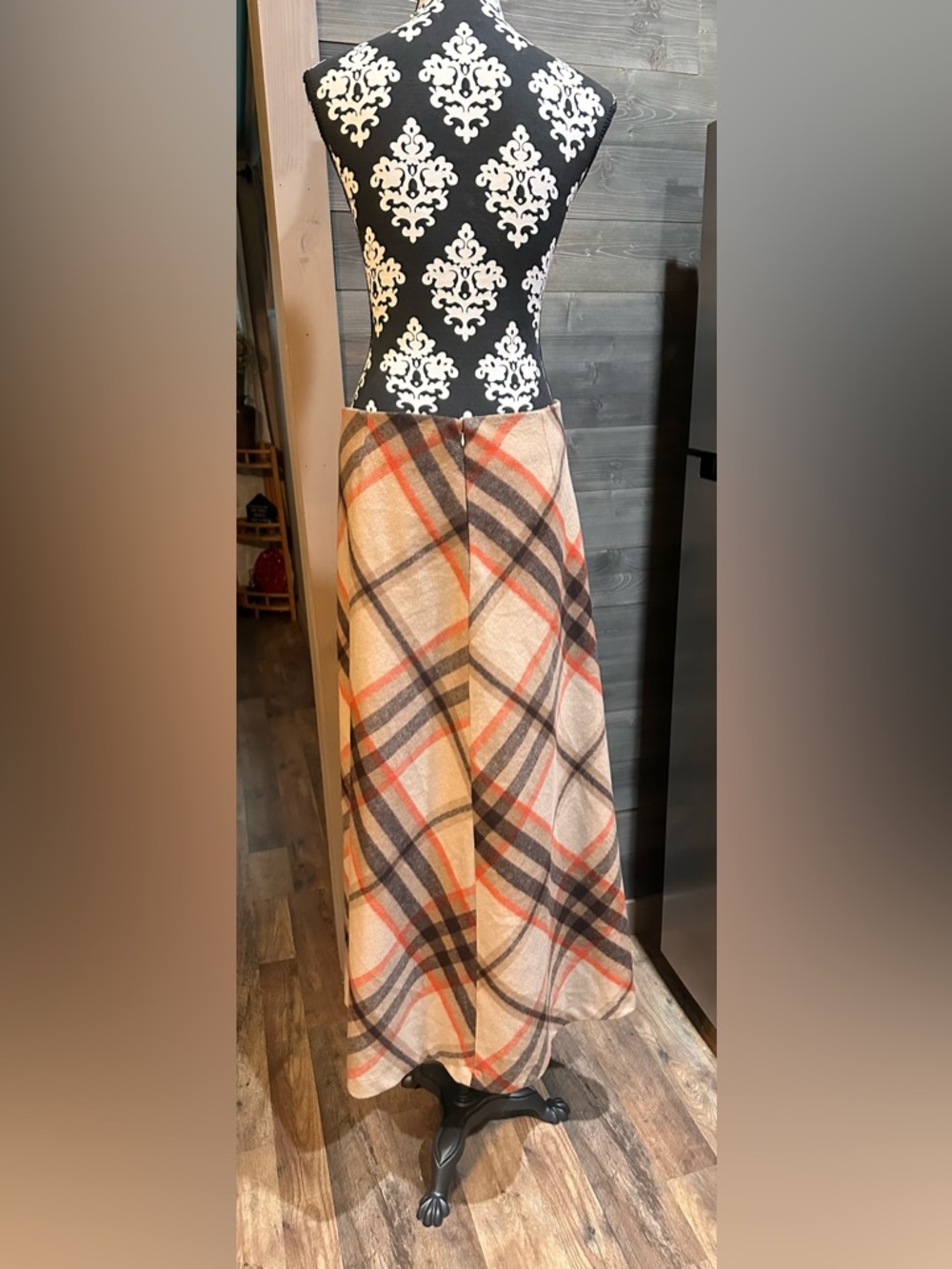 Vintage Chadwicks of Boston Cream Plaid Maxi Skirt with Orange/Brown size 8 T - Picture 4 of 6